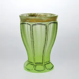 Biedermeier sklenice z uranového skla, kolem 1850