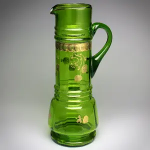Vysoký secesní džbán zdobený zlaceným florálním motivem, zelené foukané sklo, Čechy, kolem 1900.