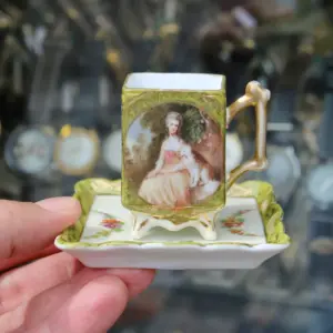 Porcelánový moka šálek s podšálkem, patrně Západní Čechy, kolem 1900
