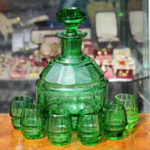 Art Deco likérová souprava - smaragdově zelená, Československo, 30. léta 20. století